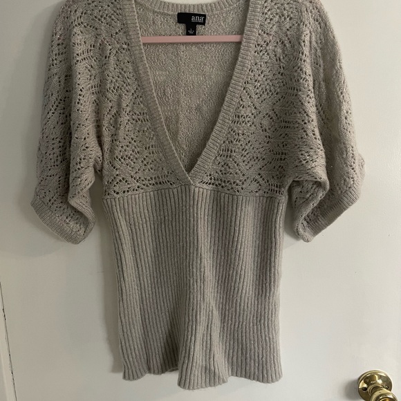 Women's Silver/Gray short sleeve sweater in size large - Picture 1 of 5